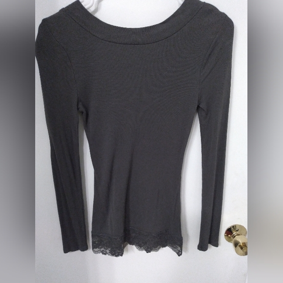 Degree V-Neck tee - Picture 3 of 6